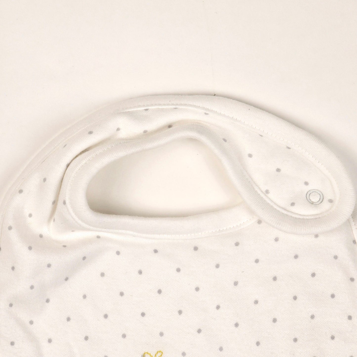 Embroidered design baby bibs
