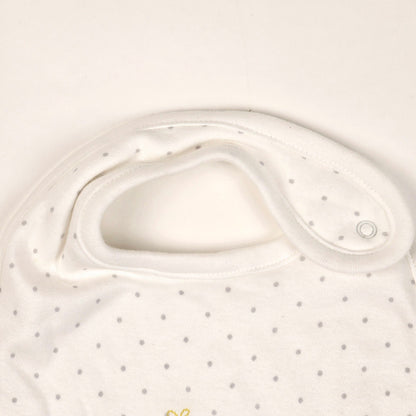 Embroidered design baby bibs